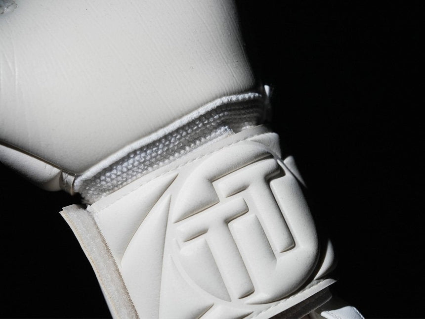 Latex White Junior NC