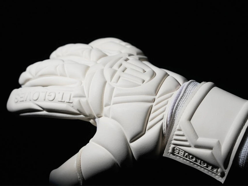 Latex White Senior HYLA