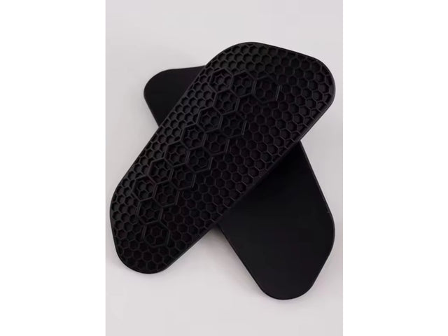 Silikonový chránič holeně