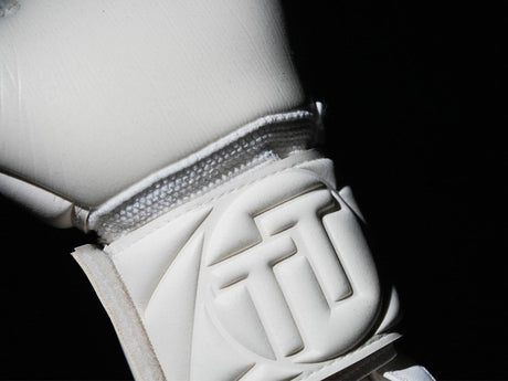 Latex White Junior NC